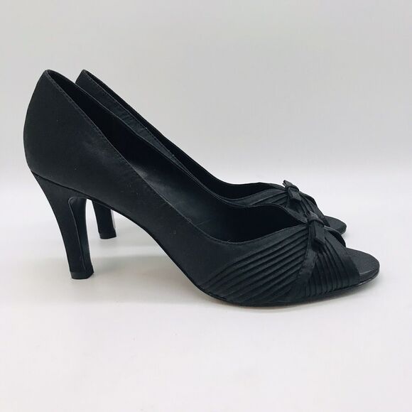 Mootsies Tootsies MoPartyGirl Heels Women 8.5 Black Satin Slip On Peep Toe Pumps - Picture 3 of 10